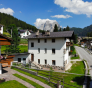 Detached Villa with 3 Apartments near Civetta in Dolomiti Superski Area