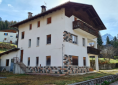 Detached Villa with 3 Apartments near Civetta in Dolomiti Superski Area