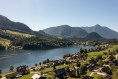 Dreamy Lakeside Apartments near Grundlsee