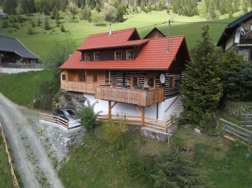 Stylish Chalet between Bad Kleinkirchheim and Turracherhöhe