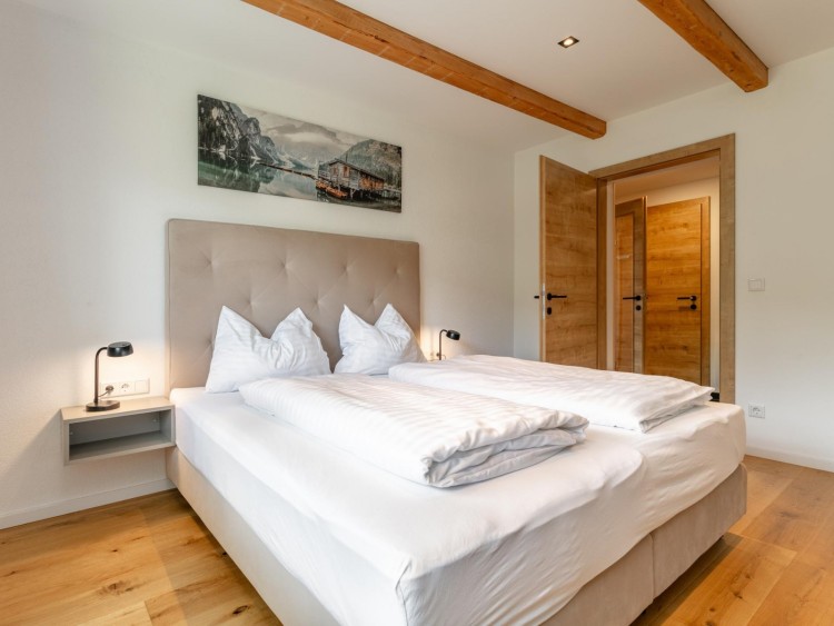 Cozy 1-bedroom Apartment for Sale, Sauerfeld