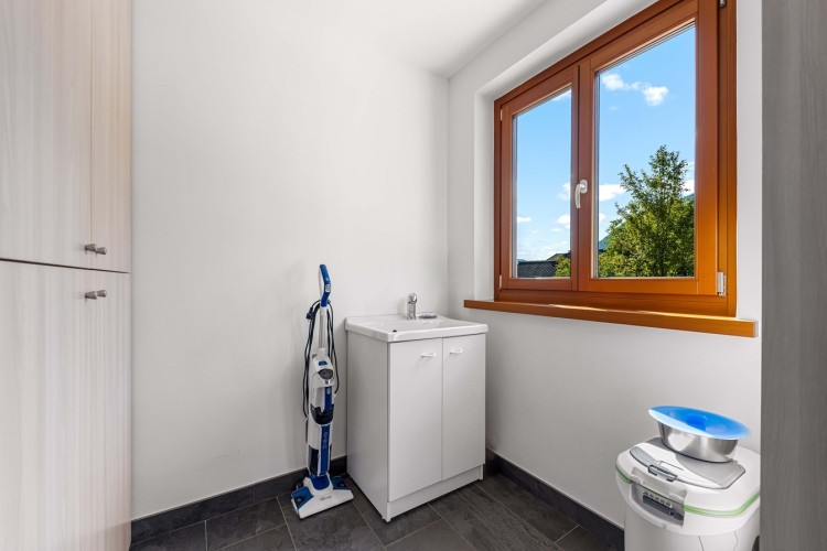 House with Mountain View for Sale, Bad Kleinkichheim