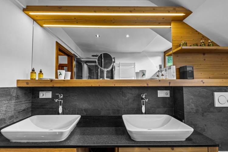 House with Mountain View for Sale, Bad Kleinkichheim