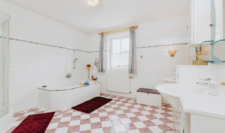 Spacious villa for sale in the Murau area