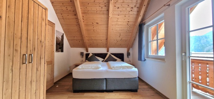 Alpine Chalet for Sale in Salzkammergut, Altuasee