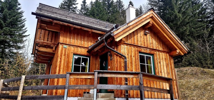 Alpine Chalet for Sale in Salzkammergut, Altuasee