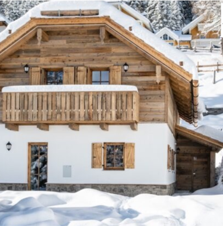 Ski-in ski-out chalet for Sale in Katschberg