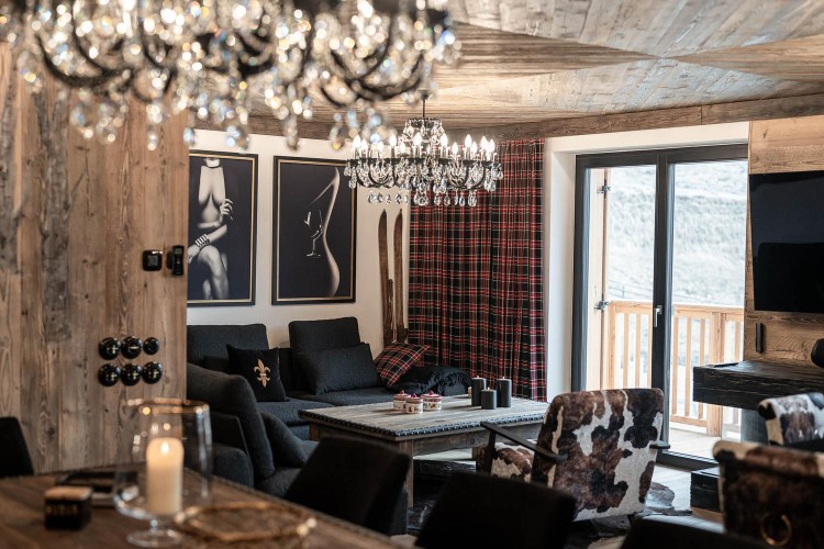 Luxury Apartment for Sale in the Sellaronda area