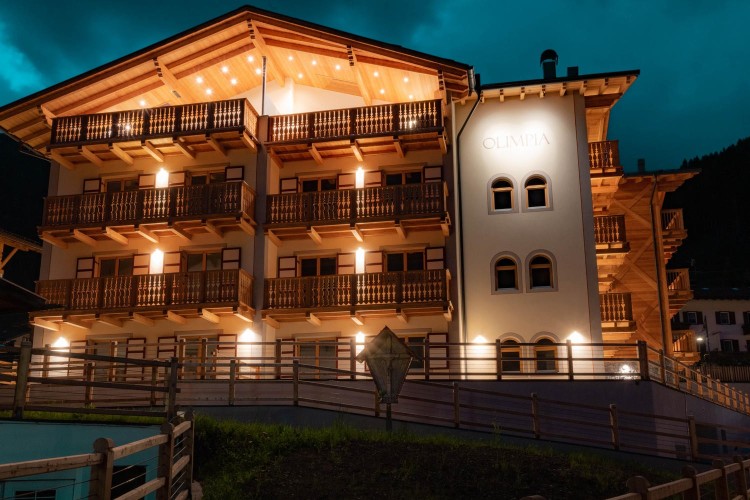 Luxury Apartment for Sale in the Sellaronda area