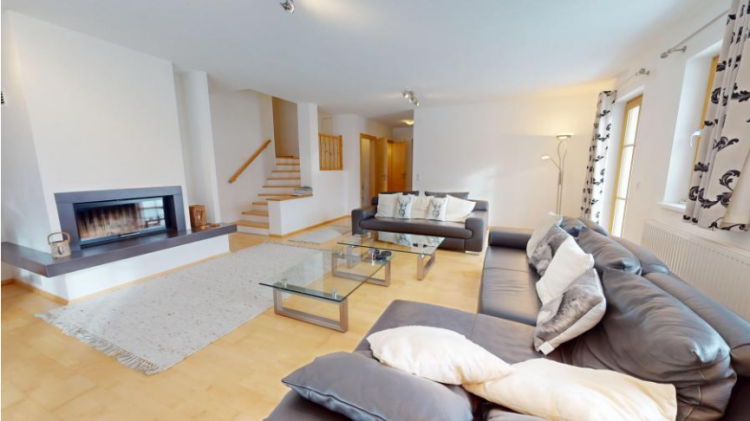 Semi-Detached House close to the Slopes for Sale in Russbach