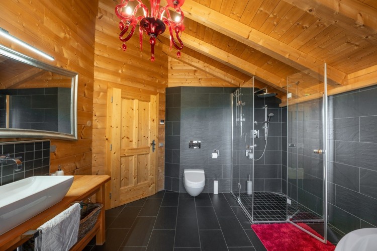 Elegant House for Sale in Murtal