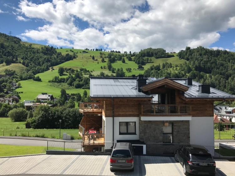 Modern apartment for sale in Kaprun