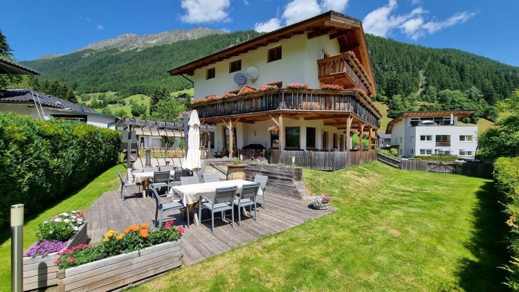 Guesthouse for Sale, Stubai Alps, Kühtai