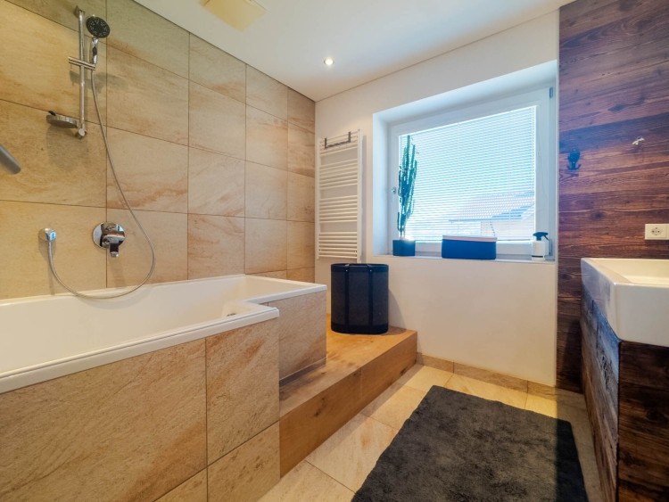 Big House with 2 Flats for Sale, Neukirchen