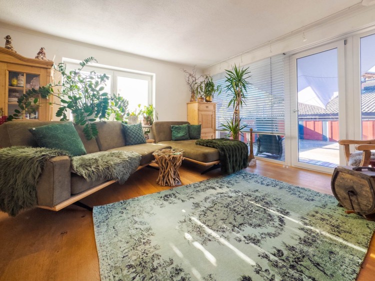 Big House with 2 Flats for Sale, Neukirchen