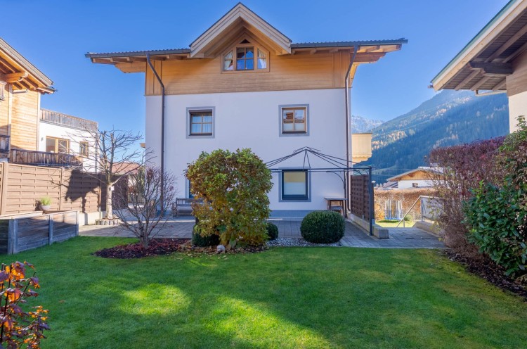 Spacious House for Sale in Neukirchen